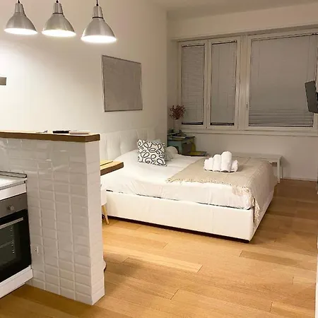 Repubblica One Bed & Breakfast Milan